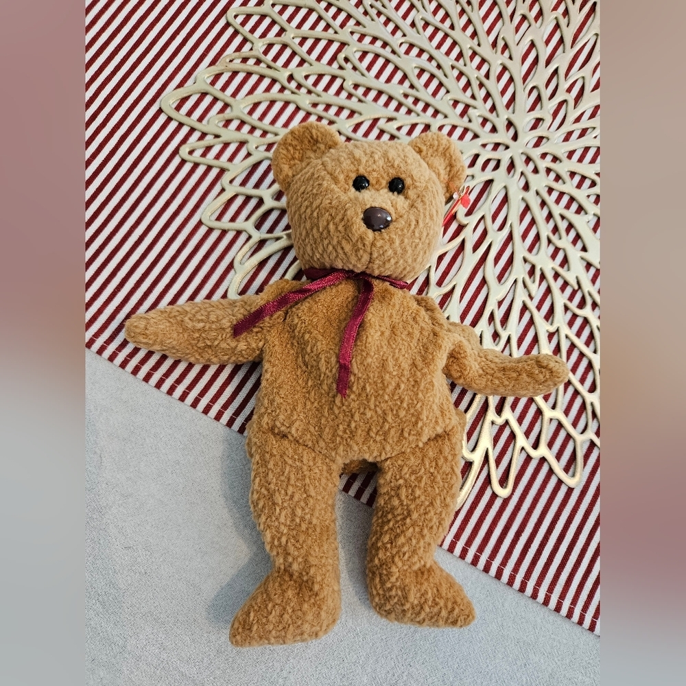 NWT Vintage 90s Ty Curly Beanie Baby. Tags intact with protector